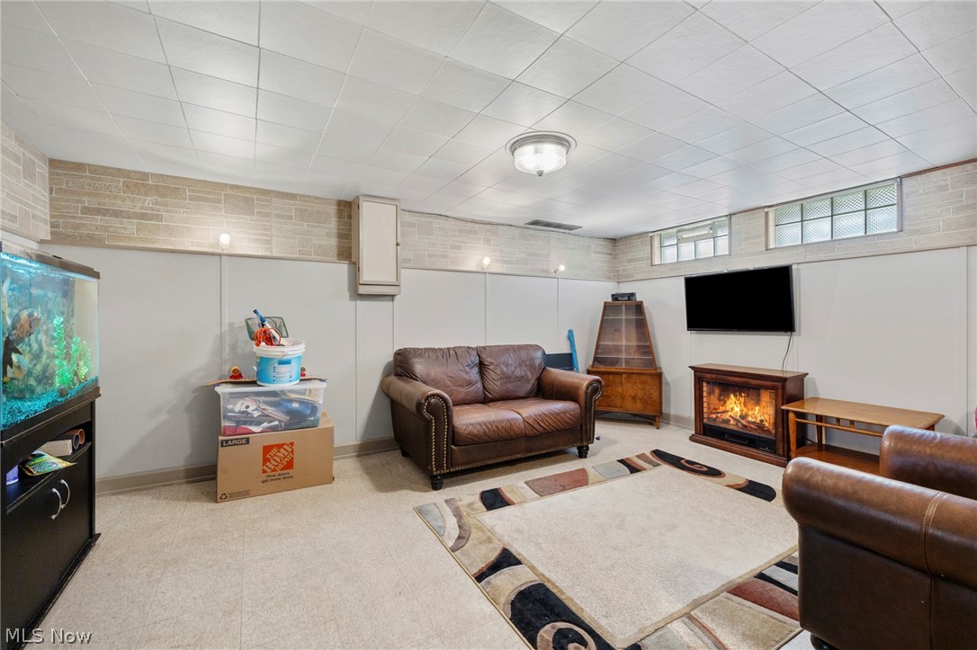 7416 Wefel Avenue Brooklyn OH 44144