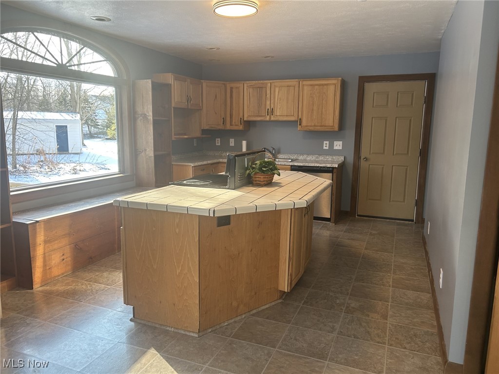 308 Beverly Drive Jefferson OH 44047