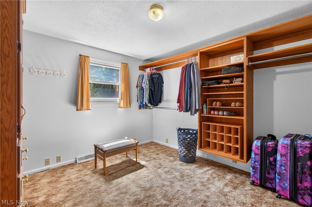 1912 Tremont Street Dover OH 44622