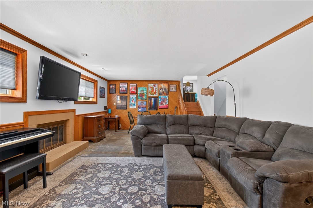 1912 Tremont Street Dover OH 44622