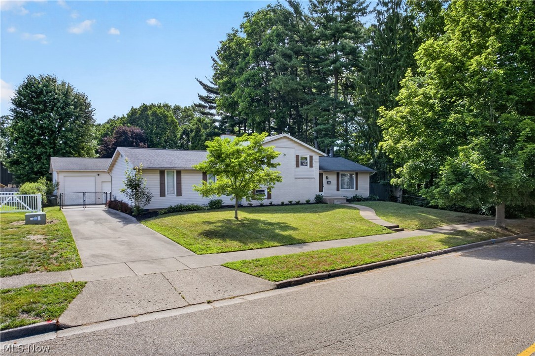 1912 Tremont Street Dover OH 44622
