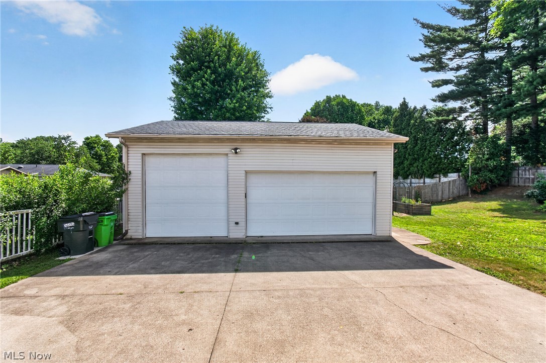 1912 Tremont Street Dover OH 44622