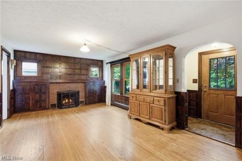 44 Colony Drive Oberlin OH 44074