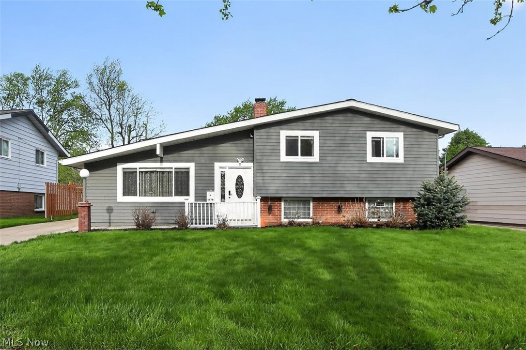 1178 Golden Gate Boulevard Mayfield Heights OH 44124