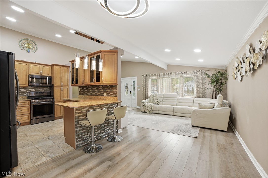 1178 Golden Gate Boulevard Mayfield Heights OH 44124
