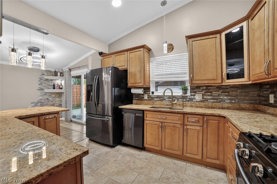 1178 Golden Gate Boulevard Mayfield Heights OH 44124