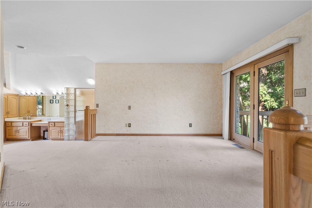 3855 Weymouth Woods Drive Medina OH 44256