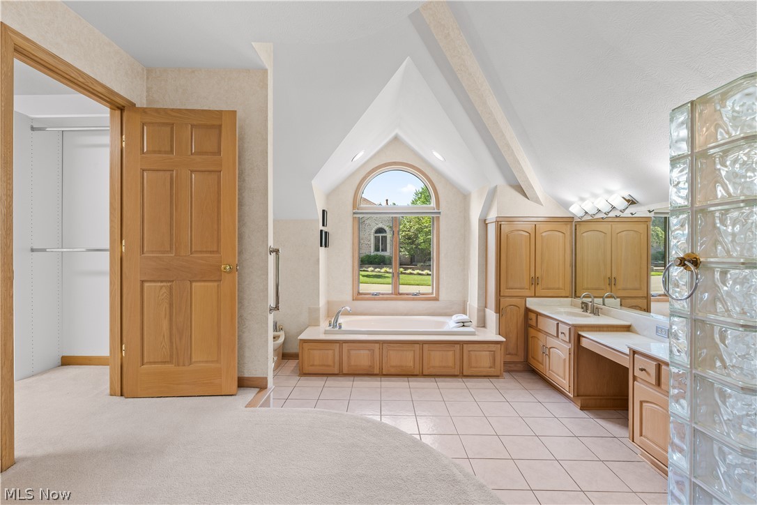 3855 Weymouth Woods Drive Medina OH 44256