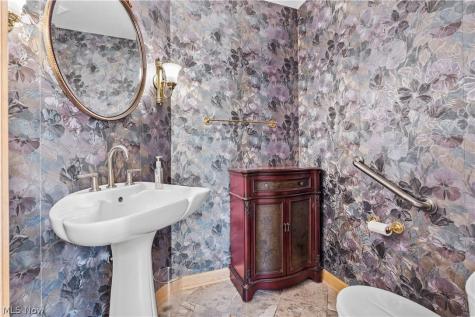 3855 Weymouth Woods Drive Medina OH 44256