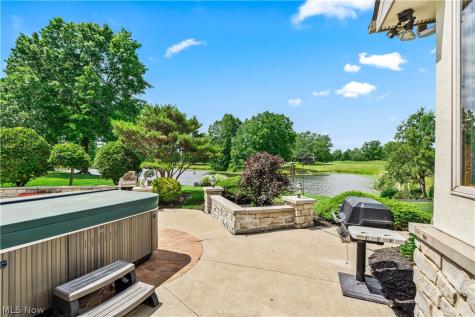 3855 Weymouth Woods Drive Medina OH 44256