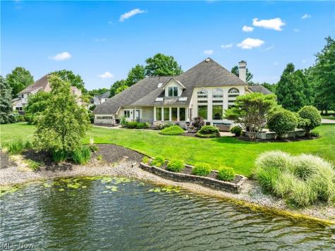3855 Weymouth Woods Drive Medina OH 44256