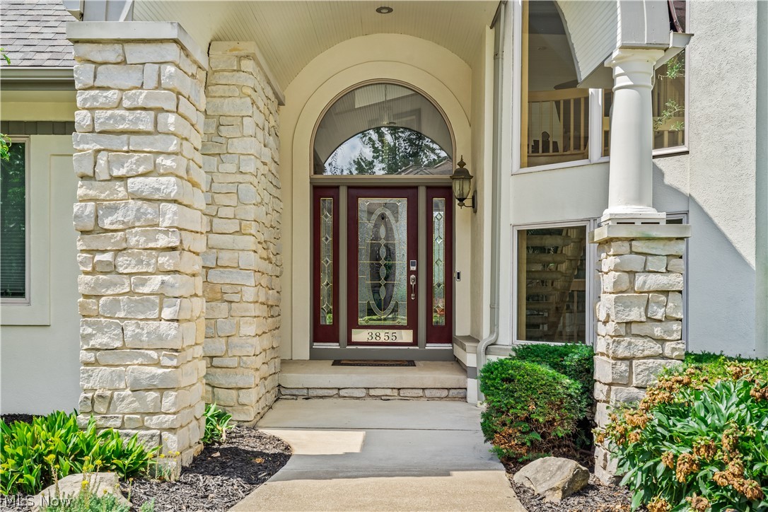 3855 Weymouth Woods Drive Medina OH 44256