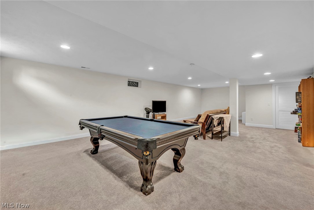 2711 Palmer Lane Avon OH 44011