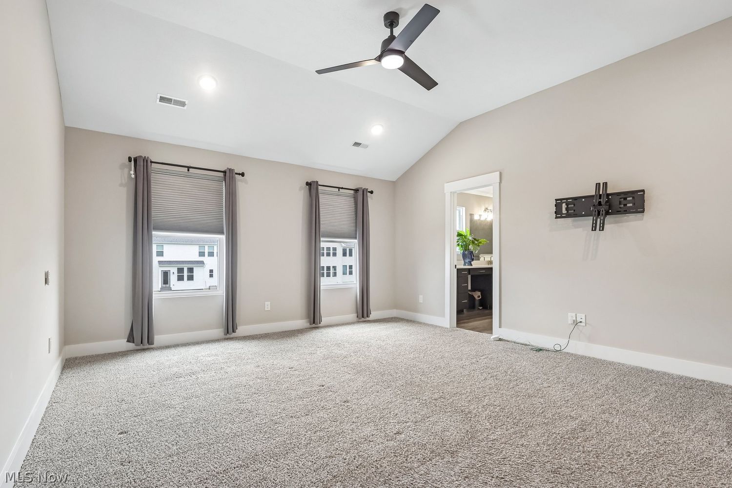 10703 Creek View Way Columbia Station OH 44028