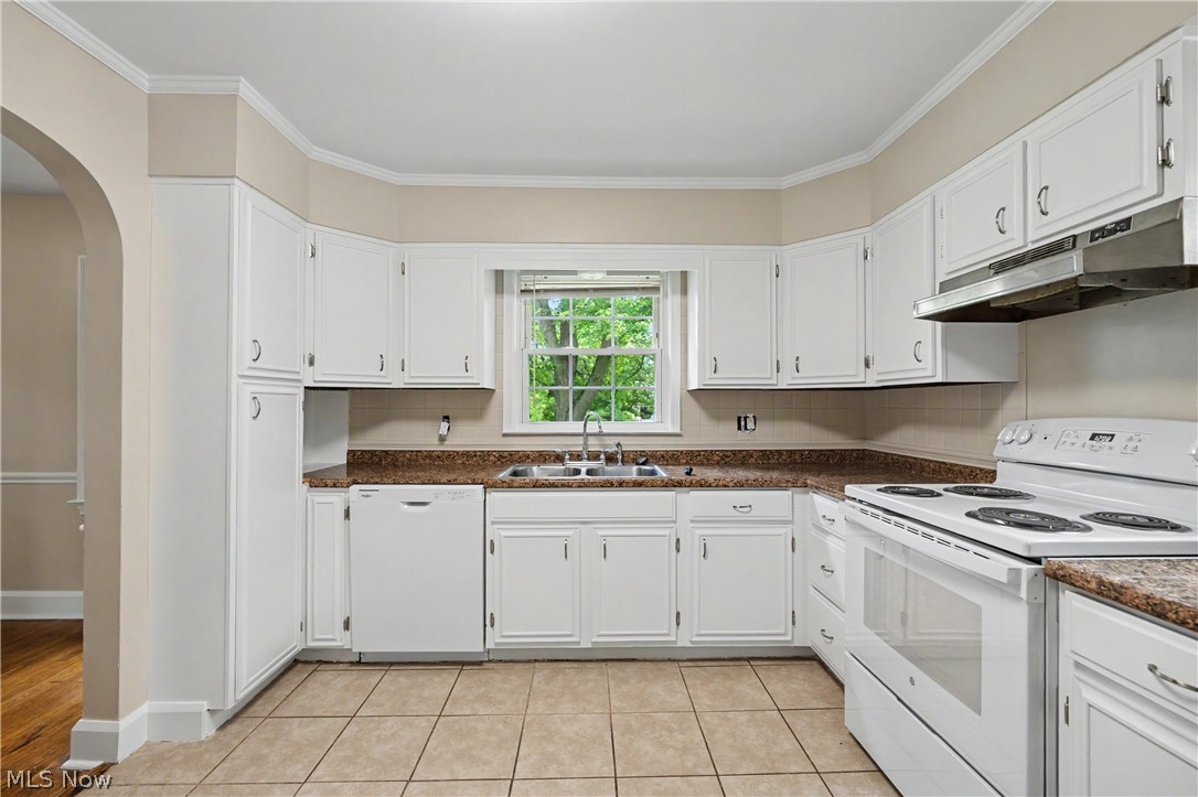 1808 W Comet Road New Franklin OH 44614