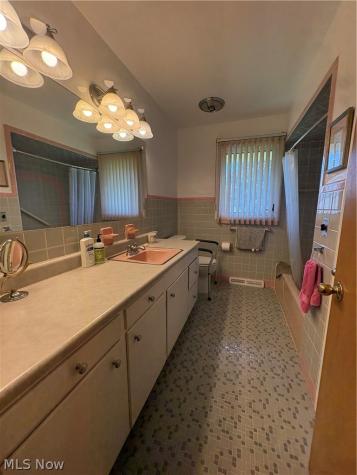 6677 Akins Road North Royalton OH 44133