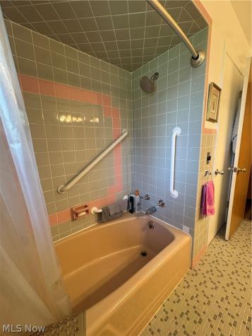 6677 Akins Road North Royalton OH 44133