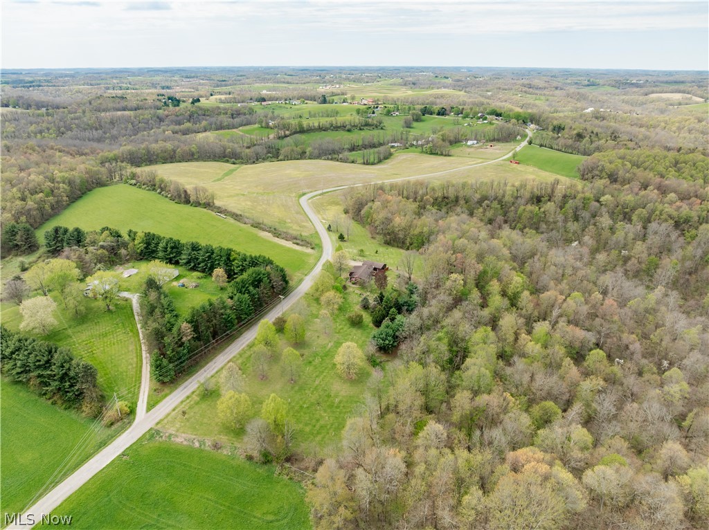 5103 Brocade Road SE Amsterdam OH 43903