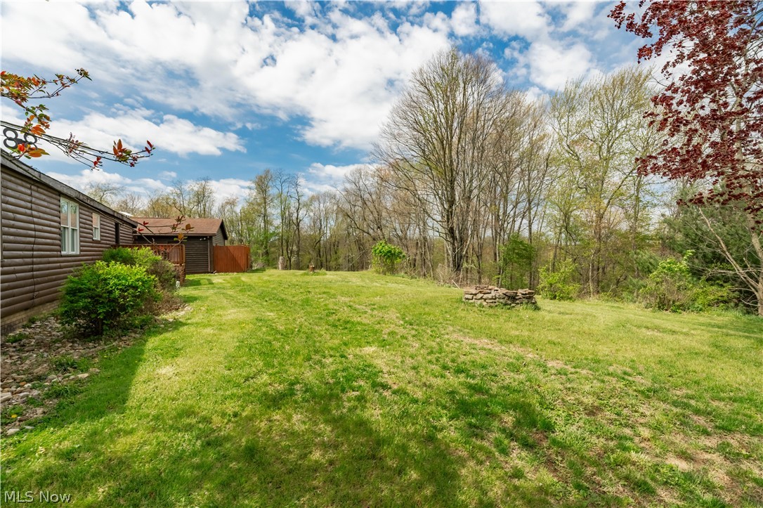 5103 Brocade Road SE Amsterdam OH 43903