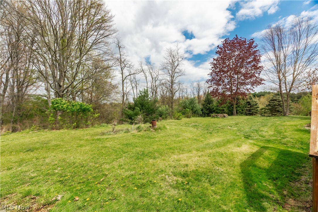 5103 Brocade Road SE Amsterdam OH 43903