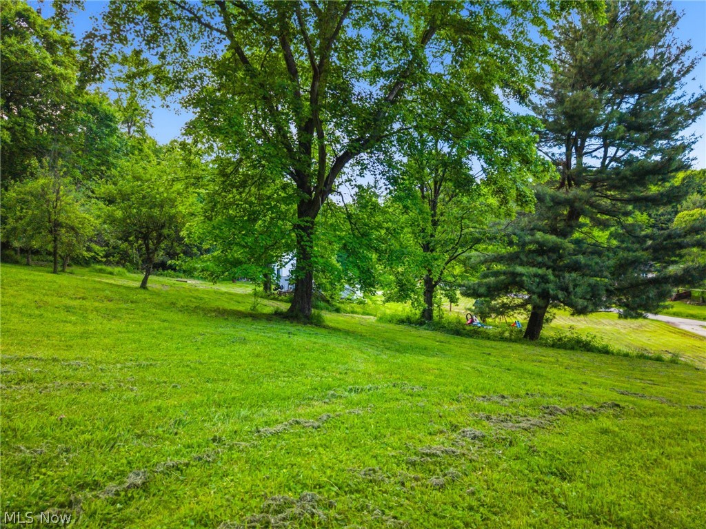 6633 Maplehurst Avenue SE East Sparta OH 44626