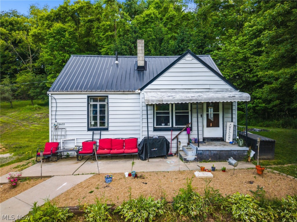 6633 Maplehurst Avenue SE East Sparta OH 44626