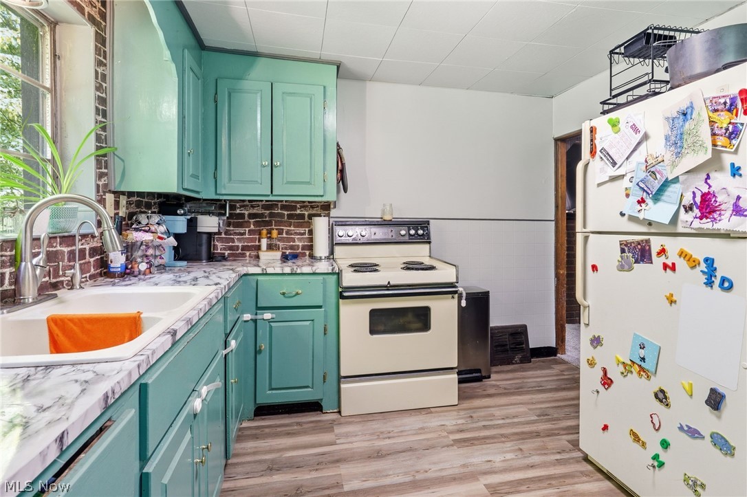 6633 Maplehurst Avenue SE East Sparta OH 44626