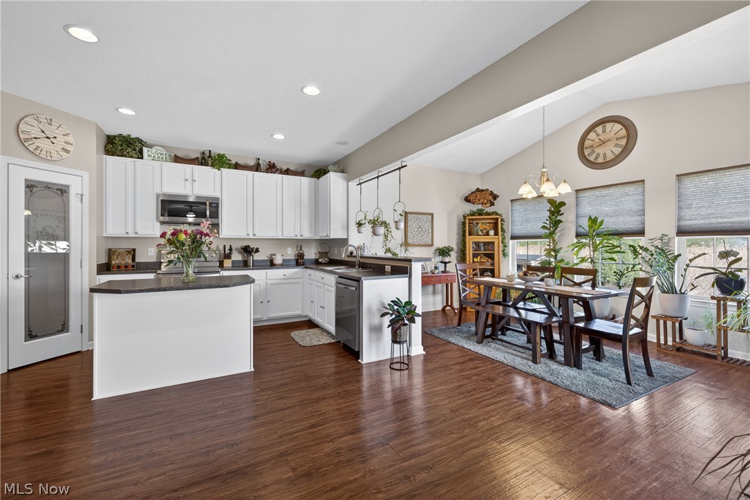 421 Greenfield Lane Painesville OH 44077