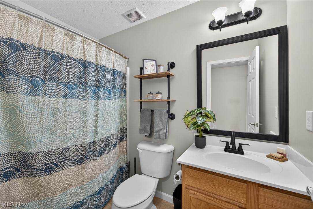 421 Greenfield Lane Painesville OH 44077