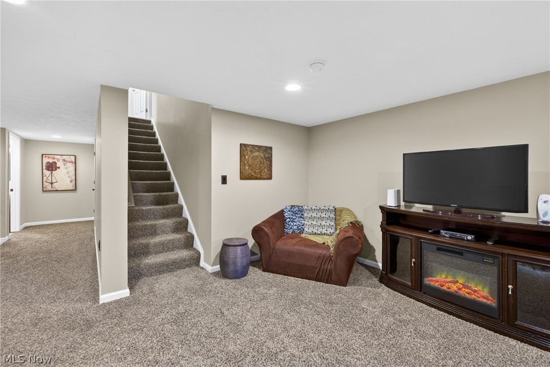421 Greenfield Lane Painesville OH 44077
