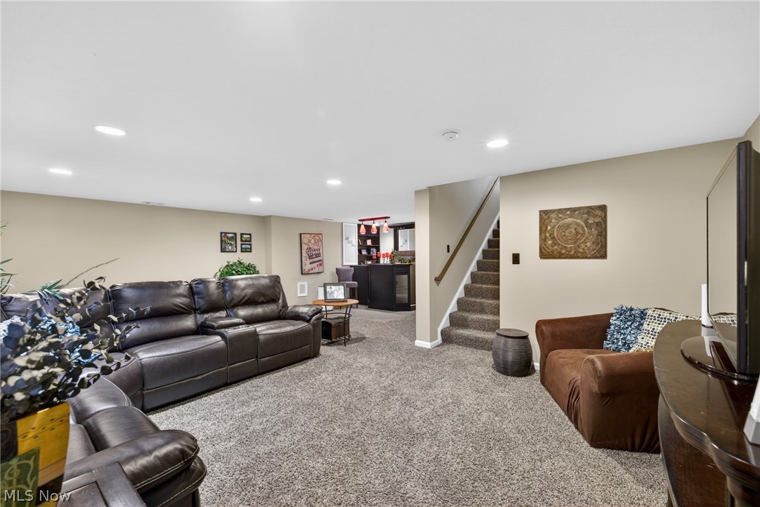 421 Greenfield Lane Painesville OH 44077