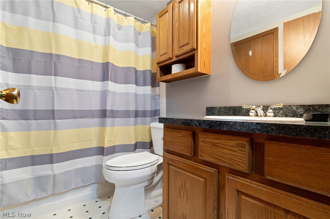 380 Naples Drive Elyria OH 44035