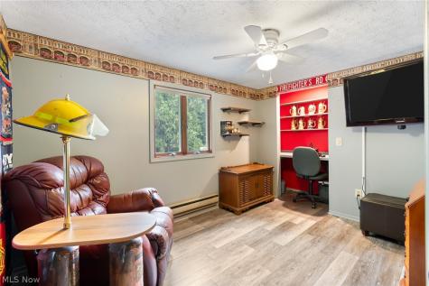 380 Naples Drive Elyria OH 44035