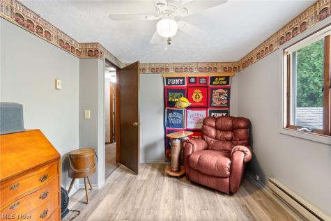 380 Naples Drive Elyria OH 44035