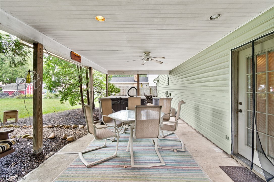 380 Naples Drive Elyria OH 44035