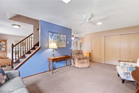 380 Naples Drive Elyria OH 44035