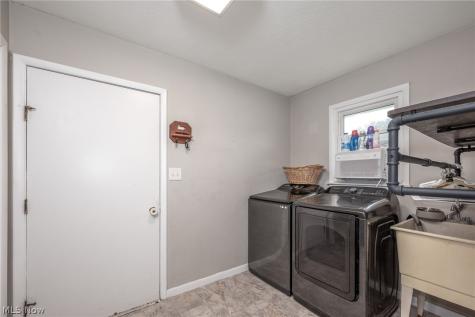 9828 State Route 88 Garrettsville OH 44231