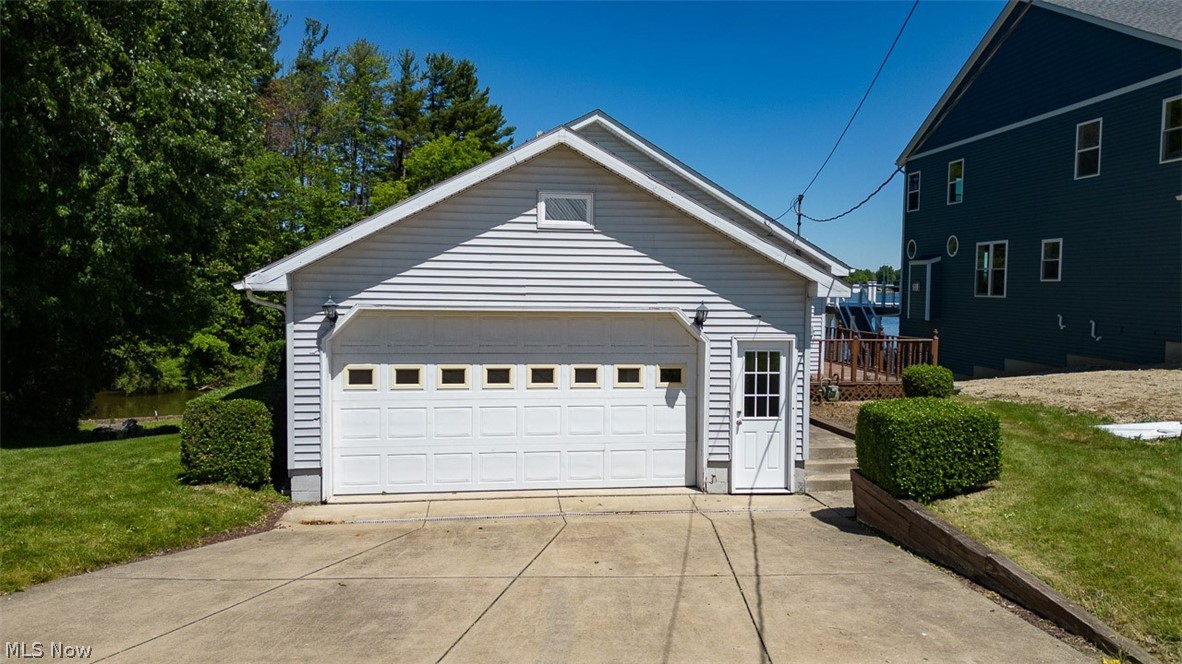 654 Pine Drive Lake Milton OH 44429