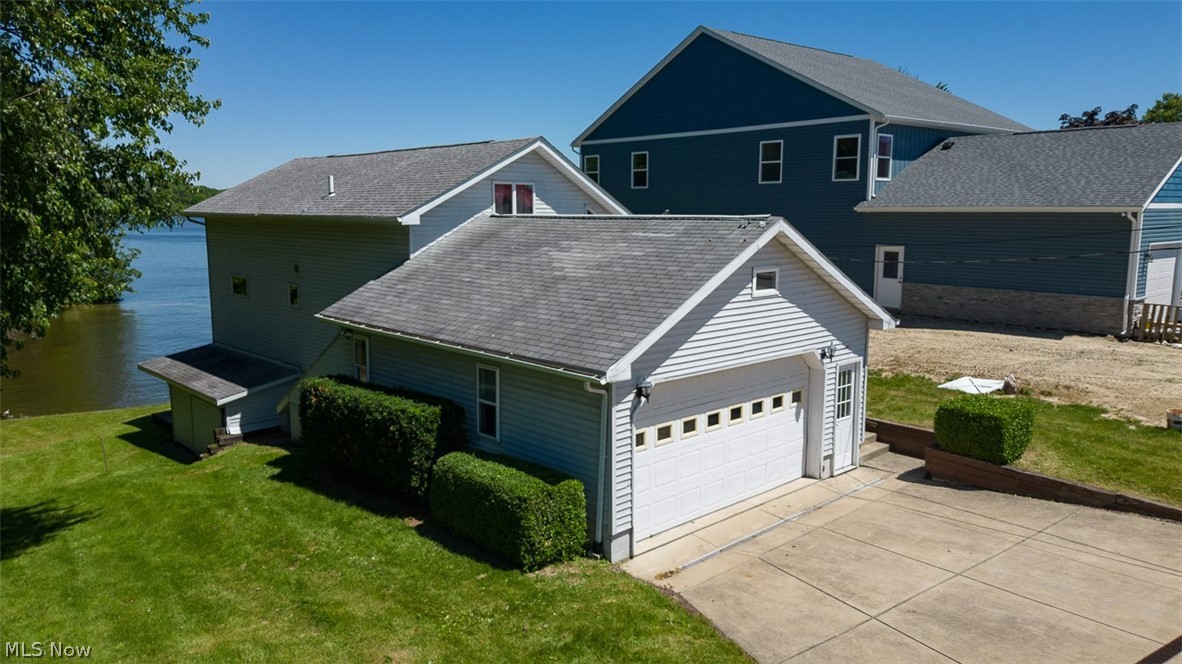 654 Pine Drive Lake Milton OH 44429