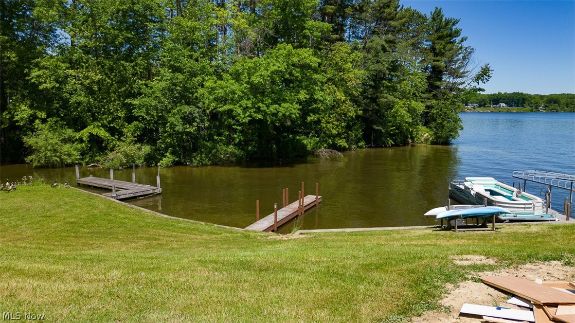 654 Pine Drive Lake Milton OH 44429