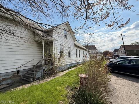 3319 Fulton Road Cleveland OH 44109