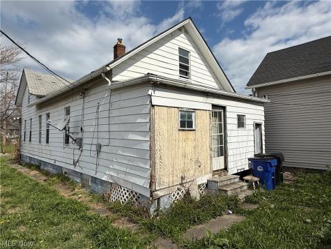 3319 Fulton Road Cleveland OH 44109