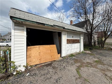 3319 Fulton Road Cleveland OH 44109