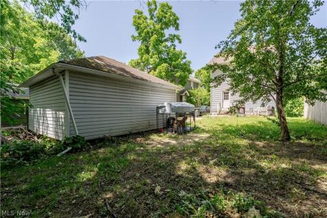 190 E Archwood Avenue Akron OH 44301