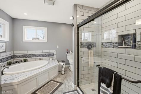 747 Killian Road Coventry OH 44319