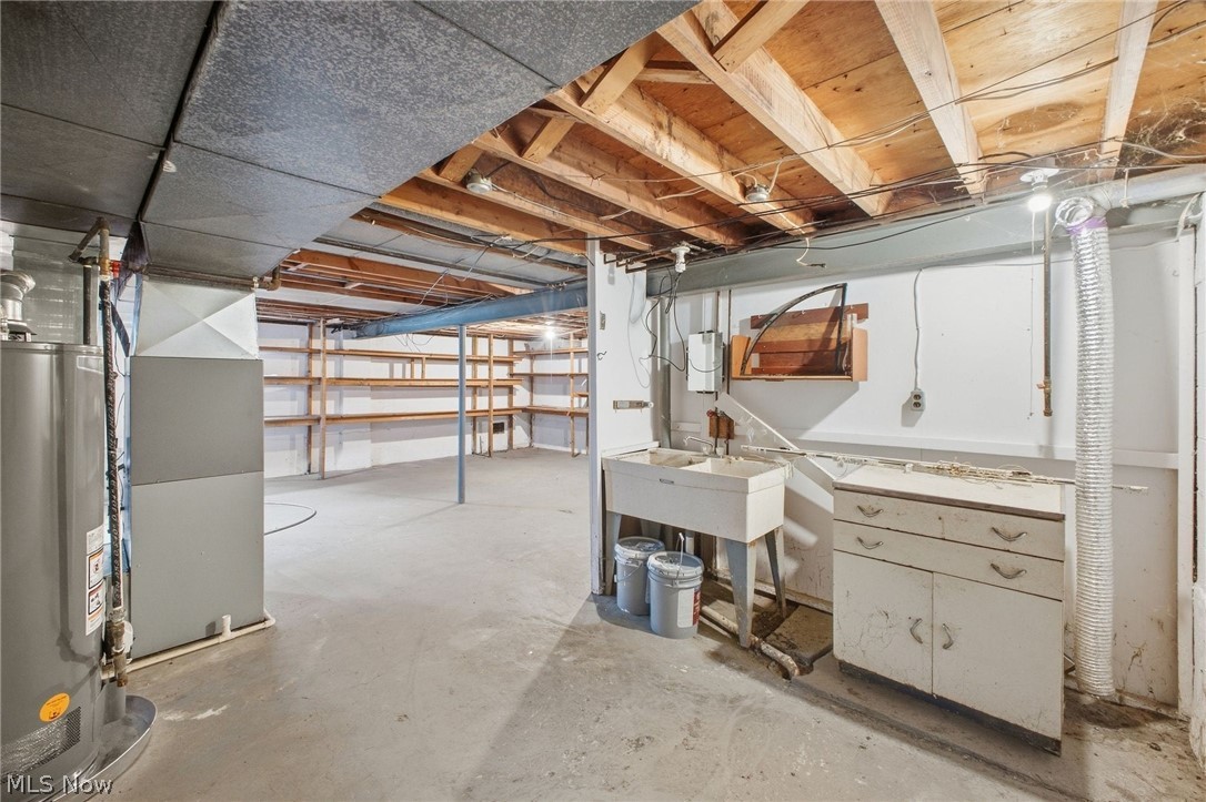 2803 Sedgewick Street NE Warren OH 44483