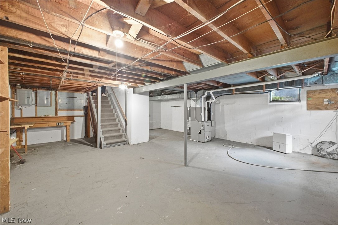 2803 Sedgewick Street NE Warren OH 44483