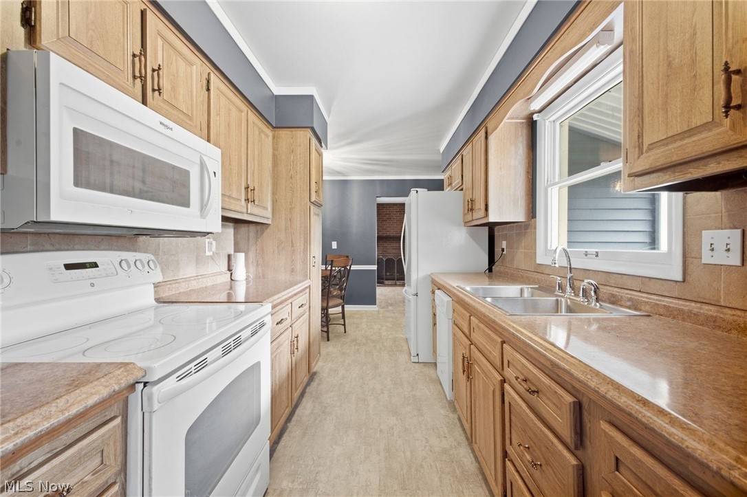 2803 Sedgewick Street NE Warren OH 44483