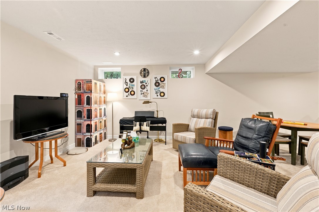 2147 Sugarmaple Drive Kent OH 44240