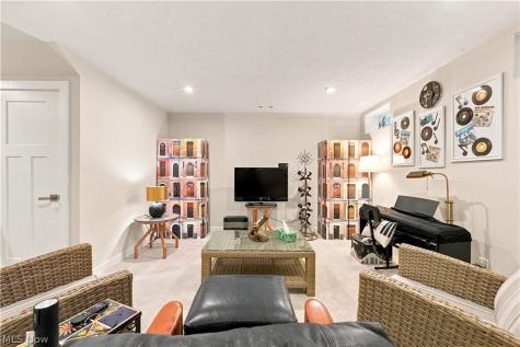 2147 Sugarmaple Drive Kent OH 44240